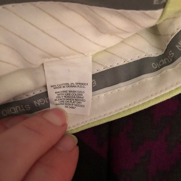 Misses Express brand Editor style capris - Picture 4 of 4